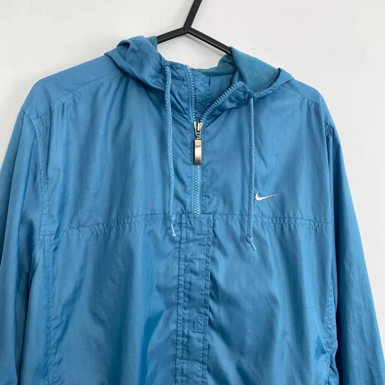 Preowned Vintage Nike Lightweight Windbreaker Jacket Womens Size M Blue Full-Zip Retro.