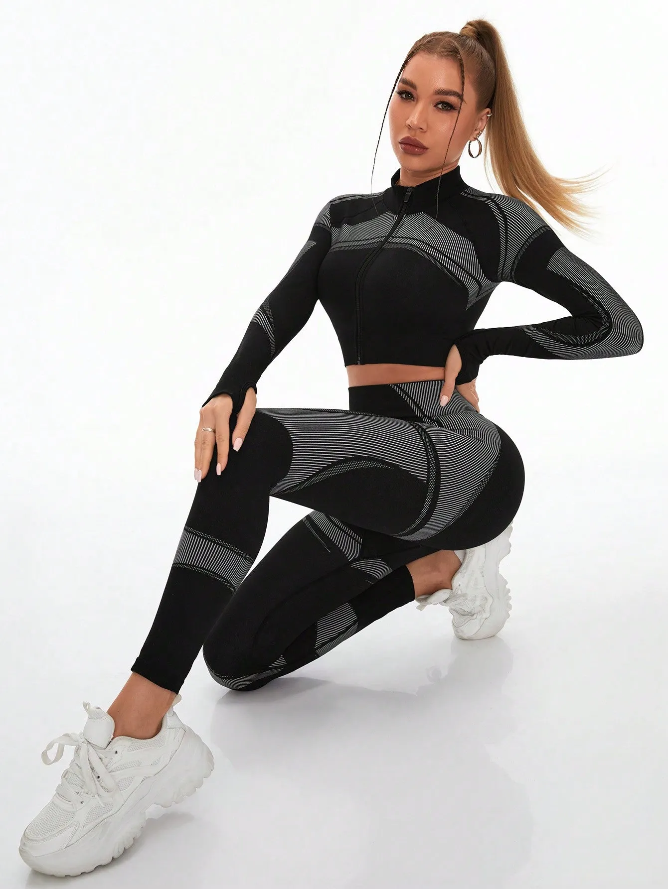 Seamless Yoga Jacket And Leggings FW24