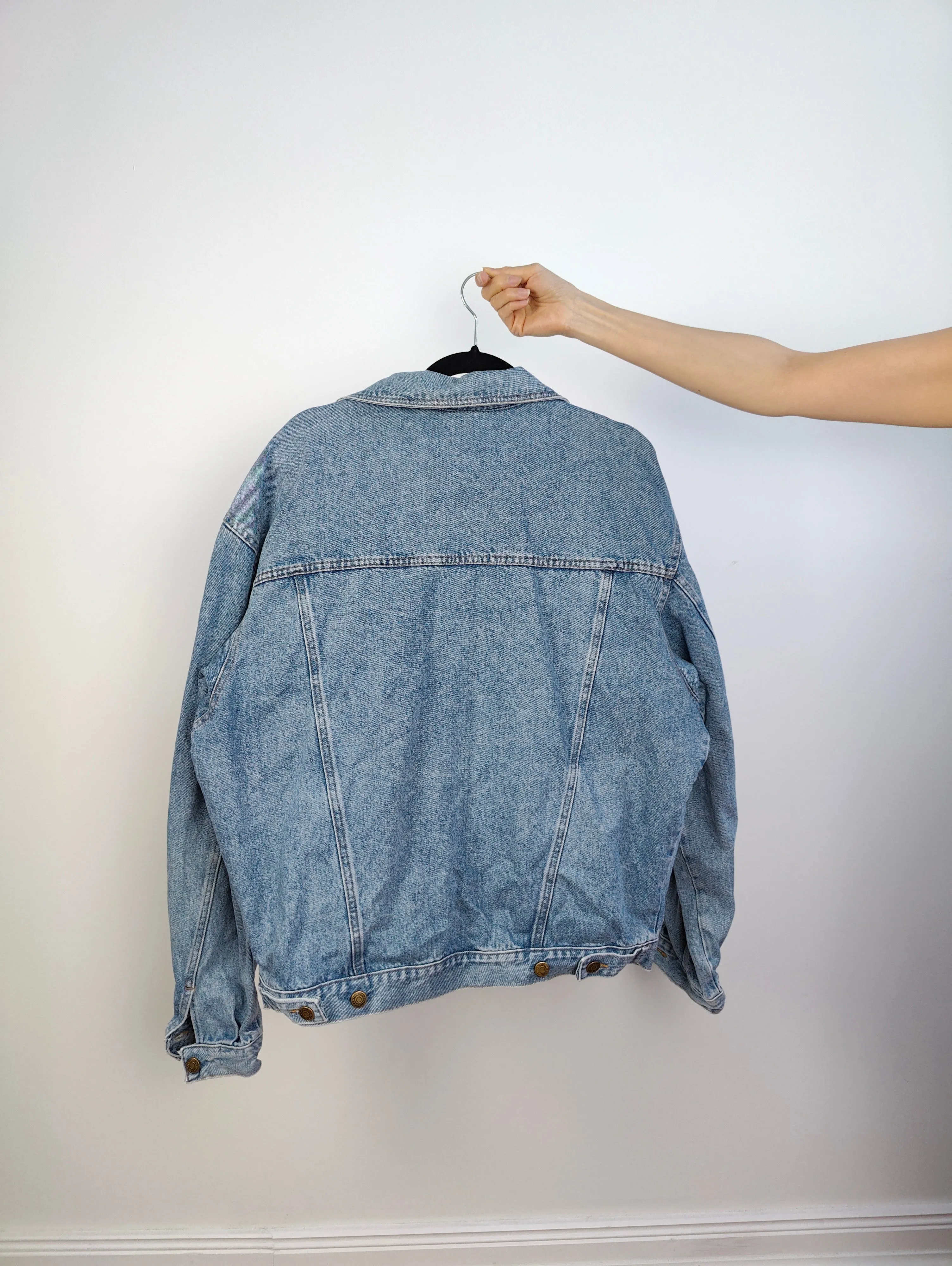 The Light Blue Movimento Denim Trucker Jacket | Vintage 90s light blue jeans jacket unisex M