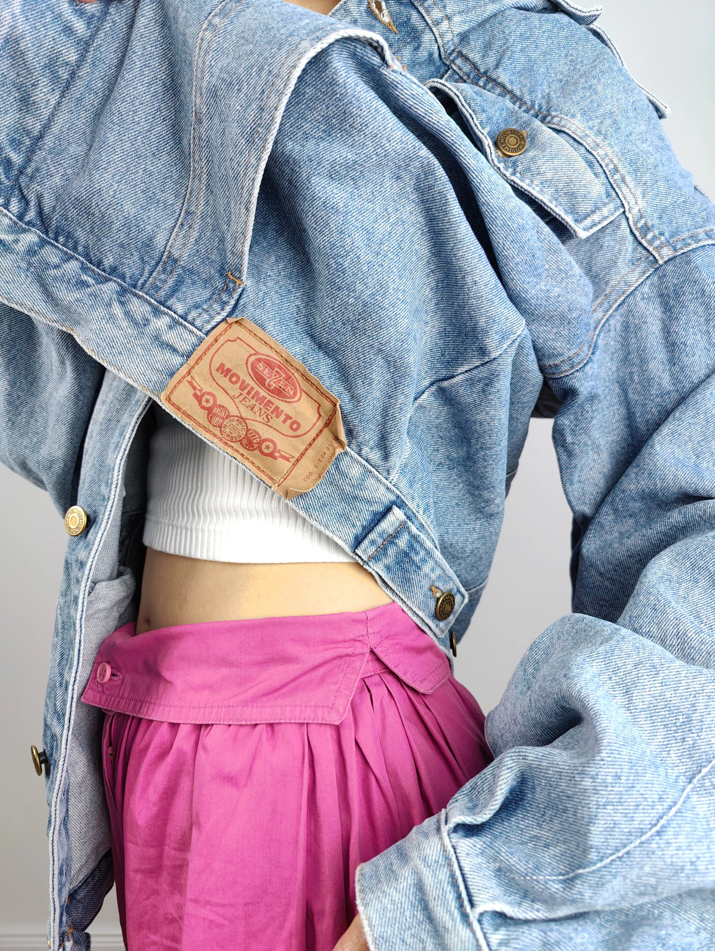 The Light Blue Movimento Denim Trucker Jacket | Vintage 90s light blue jeans jacket unisex M