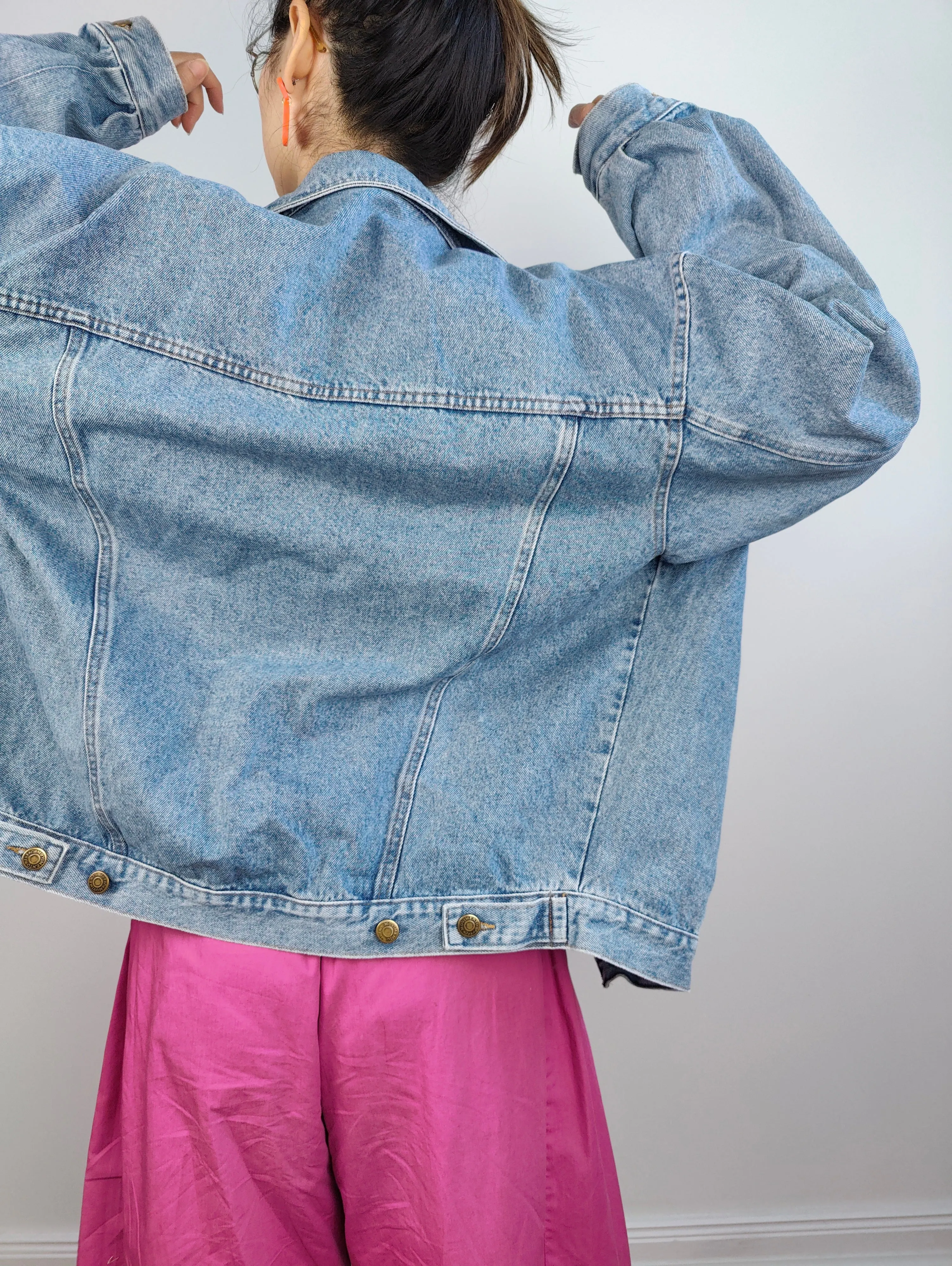 The Light Blue Movimento Denim Trucker Jacket | Vintage 90s light blue jeans jacket unisex M